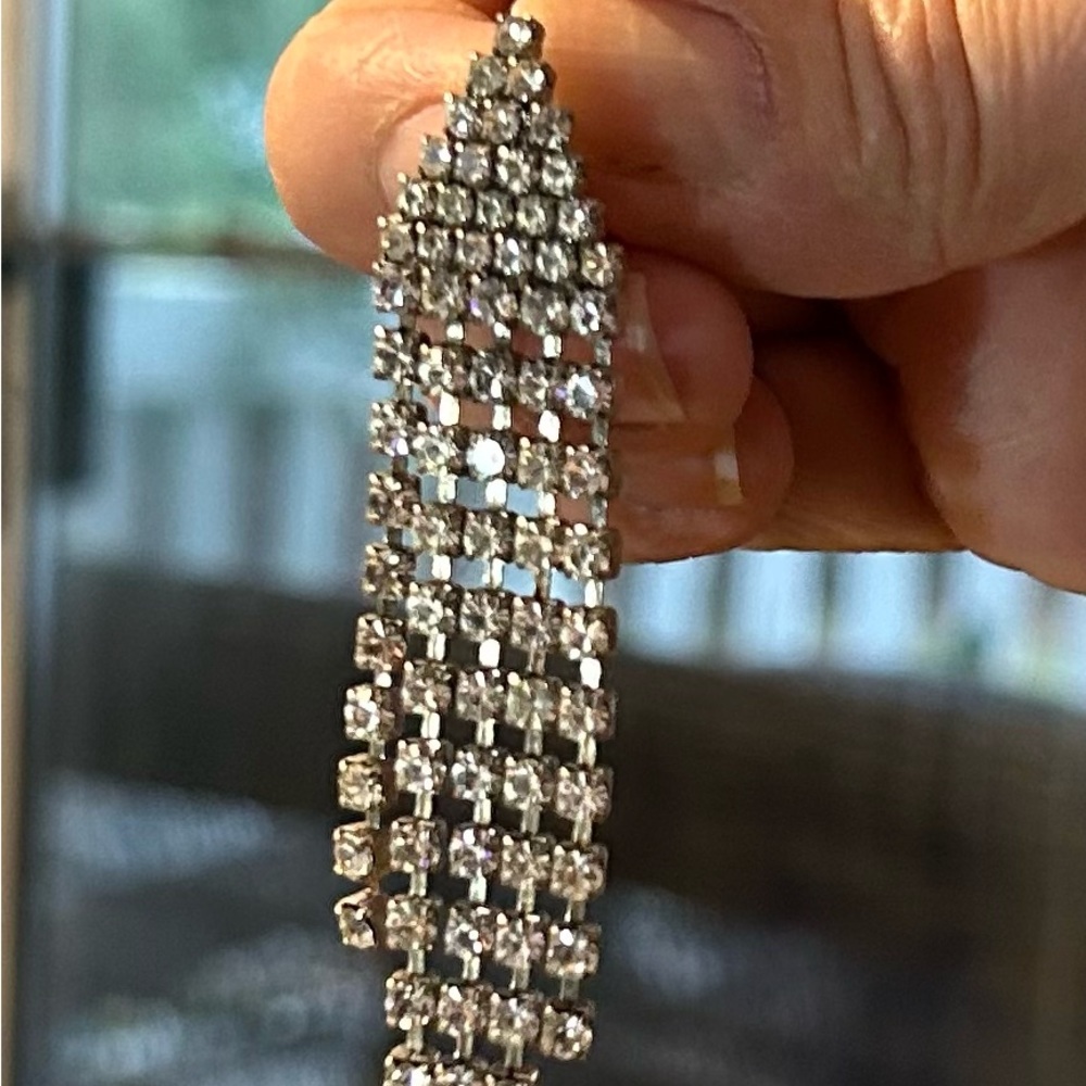 Rhinestone dangle earrings